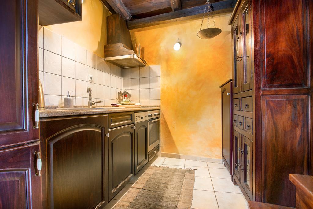 Samonas Traditional Villas Room photo